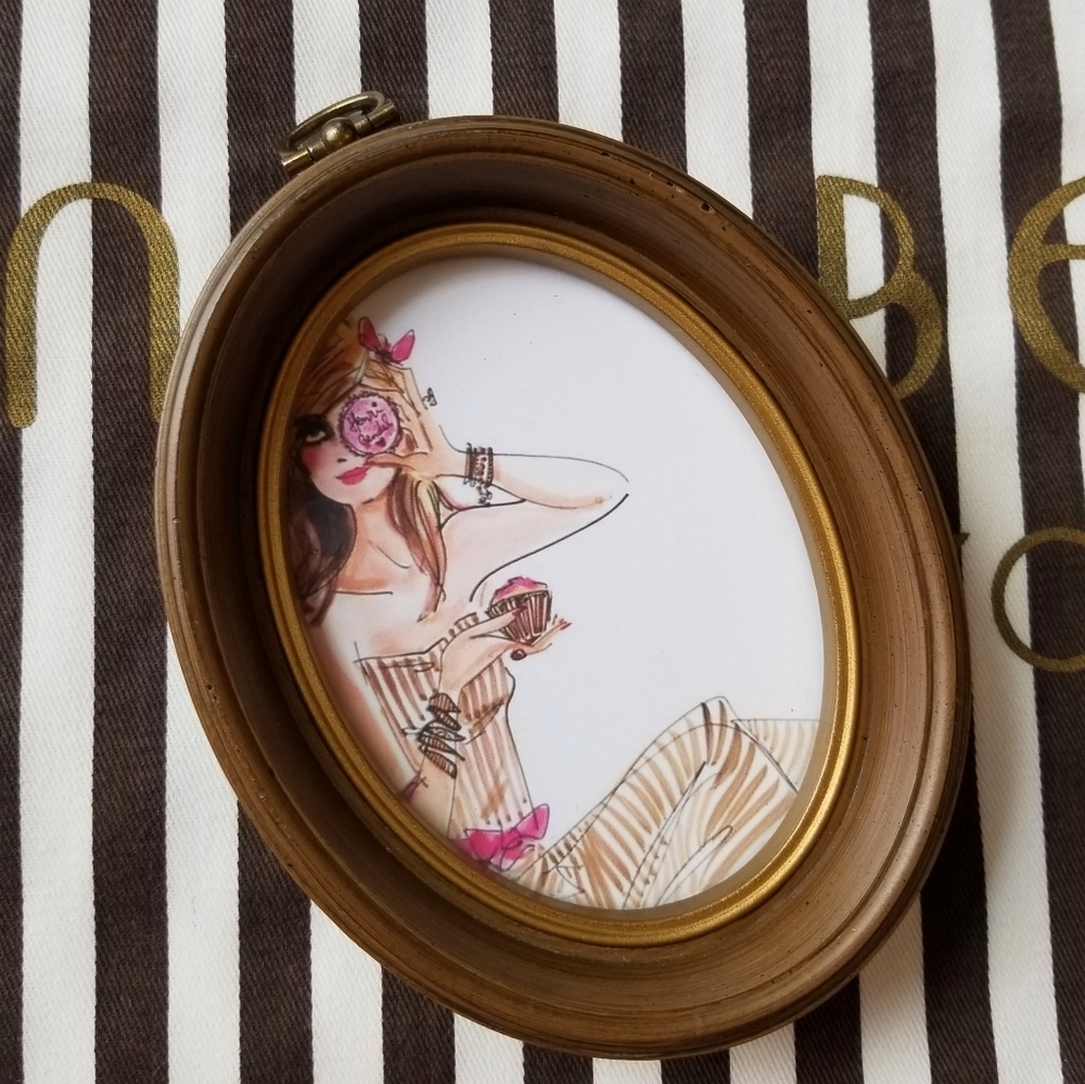 ❗Authentic Henri Bendel Store Display Art on Gold Oval Ornate Frame❗